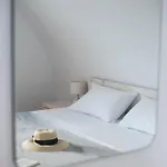 White Wave Villa, 3min Walk From 公寓 Kamári