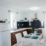 公寓 White Wave Villa, 3min Walk From