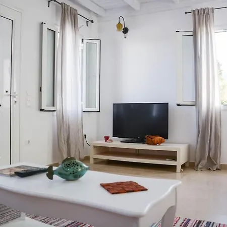 White Wave Villa, 3min Walk From Kamári