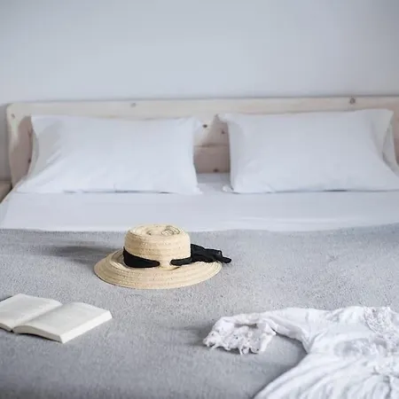 White Wave Villa, 3min Walk From Kamári