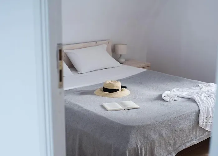 White Wave Villa, 3min Walk From * Kamári