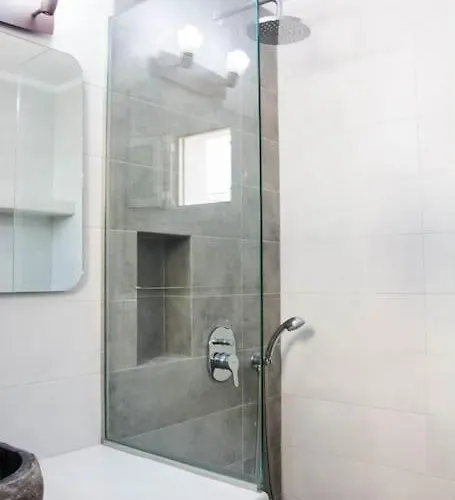 White Wave Villa, 3min Walk From Apartman *