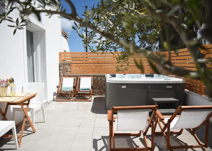 White Wave Villa, 3min Walk From Kamári