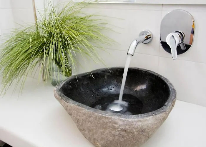 White Wave Villa, 3min Walk From Daire Kamári